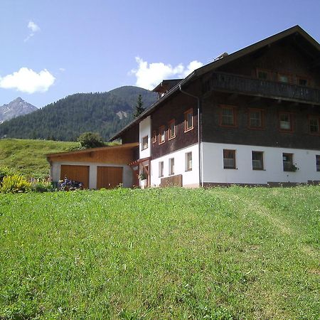 Ferienwohnung Gapp Elbigenalp Exteriör bild
