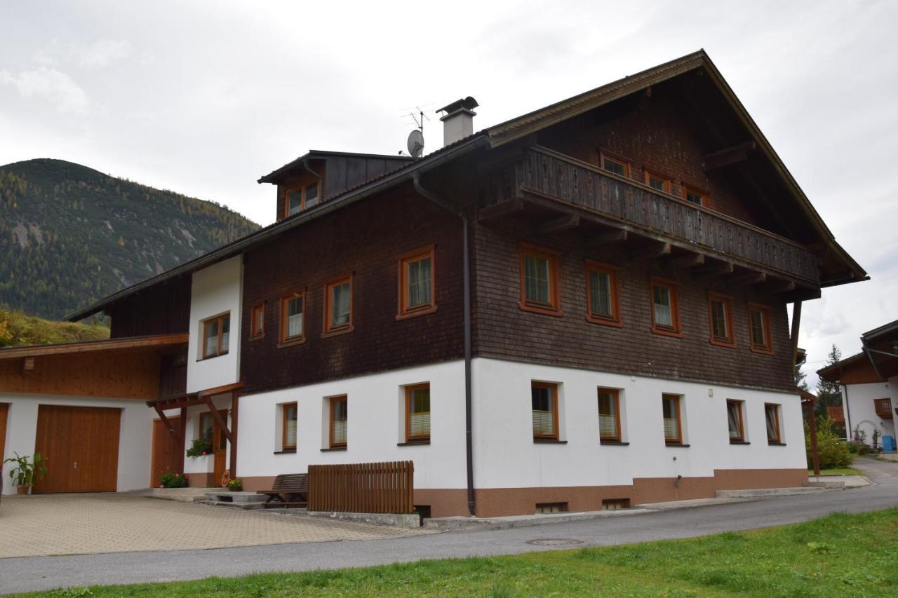 Ferienwohnung Gapp Elbigenalp Exteriör bild