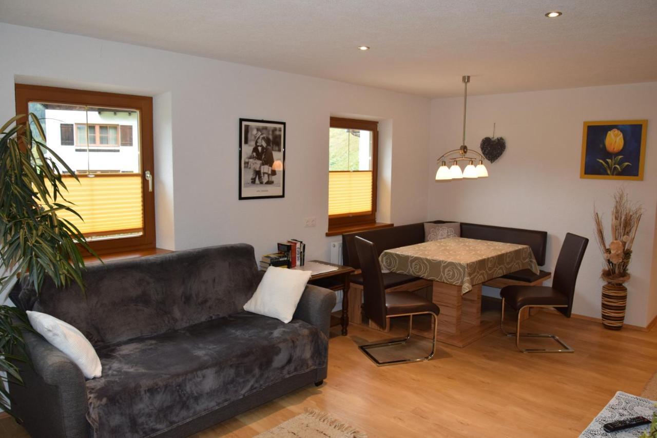 Ferienwohnung Gapp Elbigenalp Exteriör bild