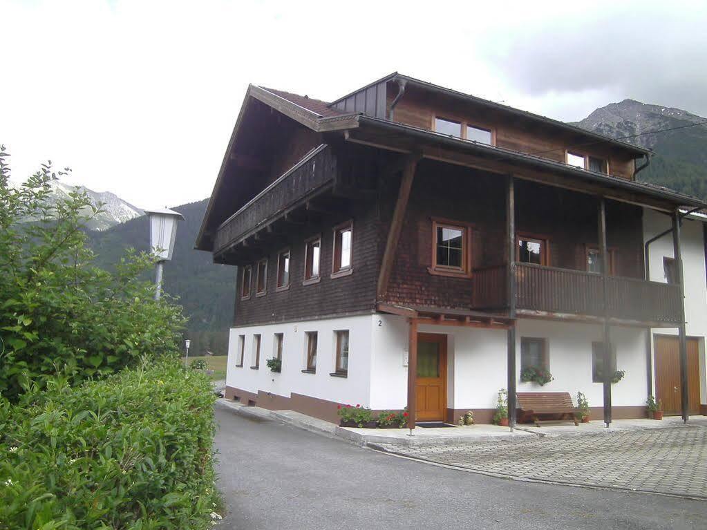 Ferienwohnung Gapp Elbigenalp Exteriör bild